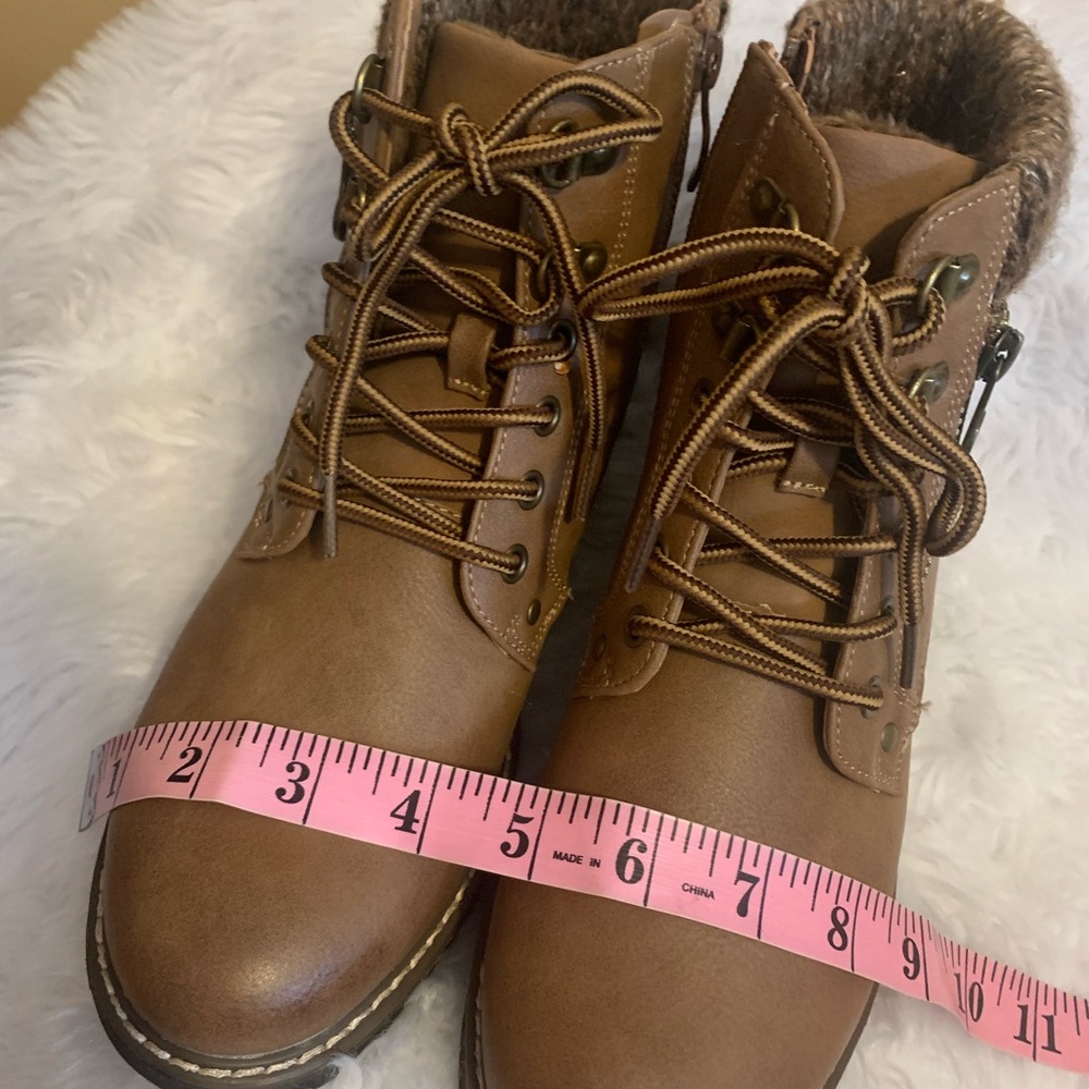 PATRIZIA Jadelyn light brown ladies lace up round toe booties size 8.5 NIB NWT - Picture 8 of 10